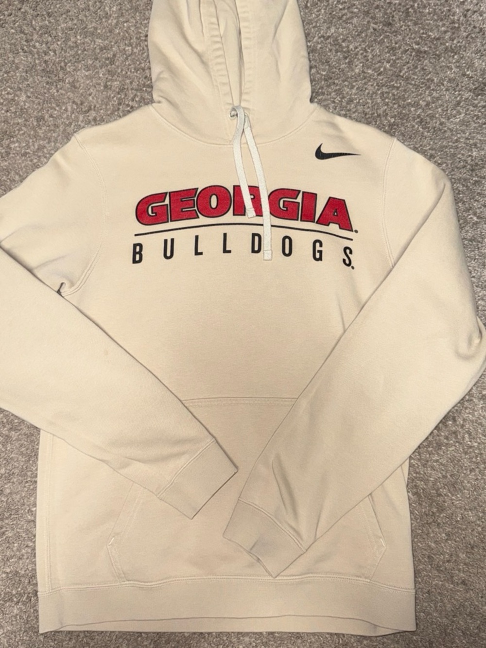 Nike Cream Georgia Bulldogs Hoodie with Red and Black Graphics